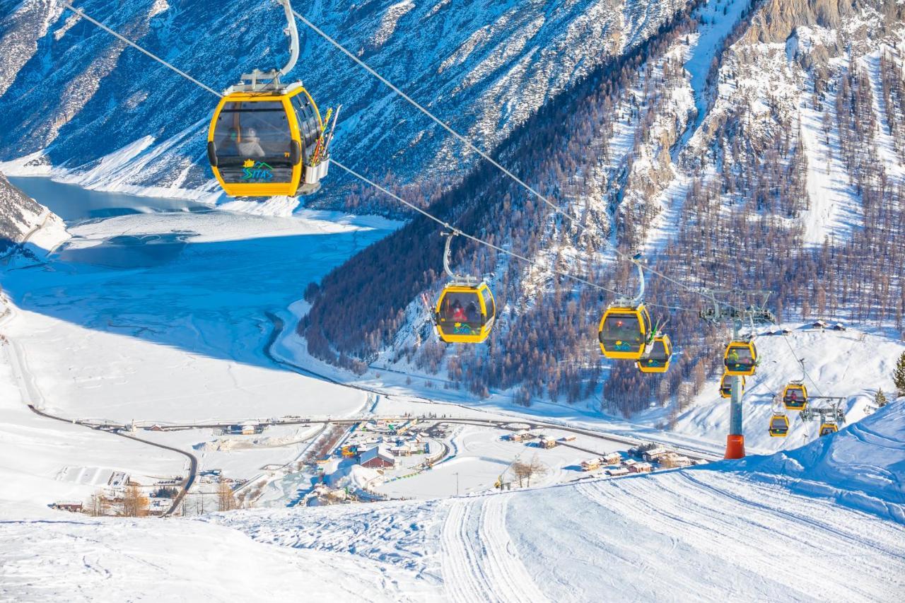 Martina Ski In - Ski Out Mt 50 - Happy Rentals Livigno Bagian luar foto